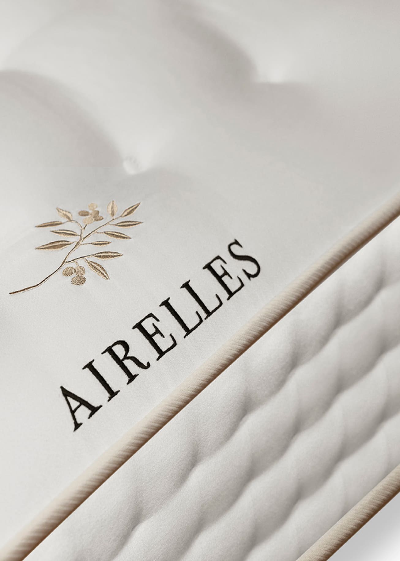 airelles-collection-bed-by-treca-paris