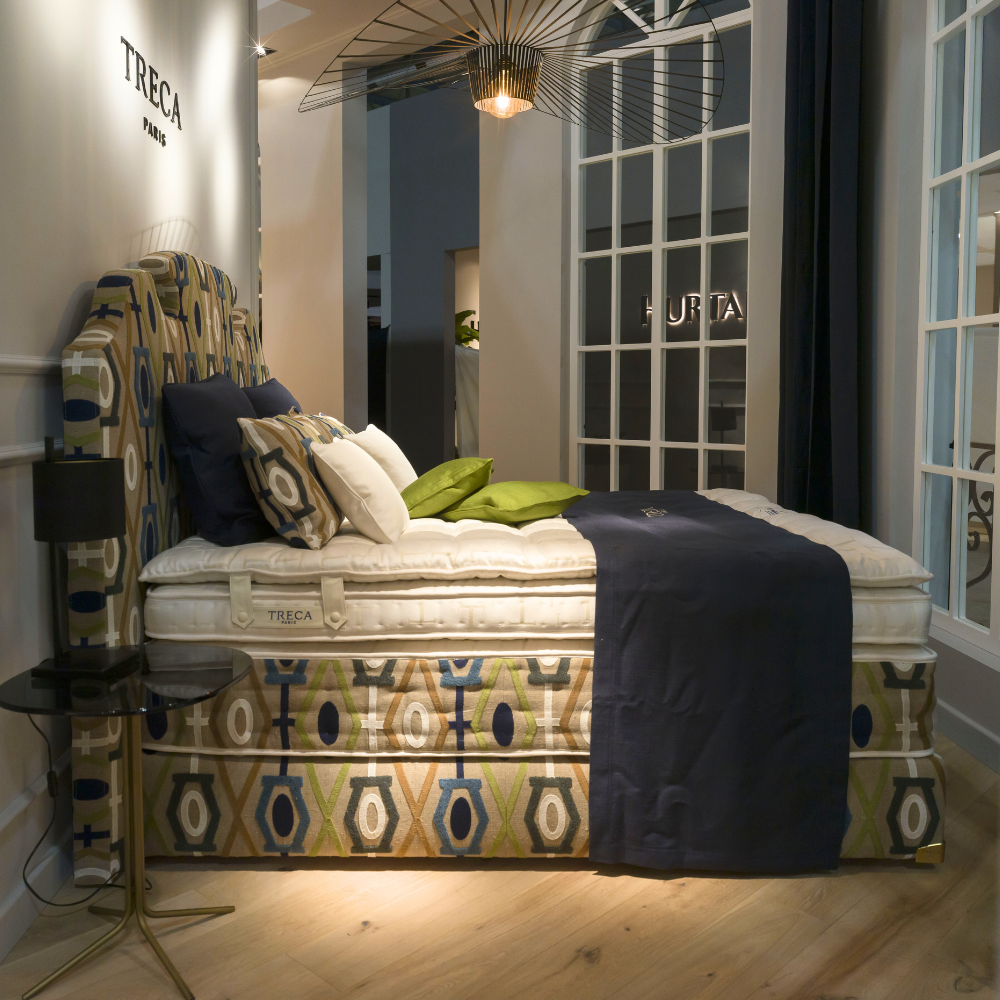 bed with Customizable trunk corner treca paris